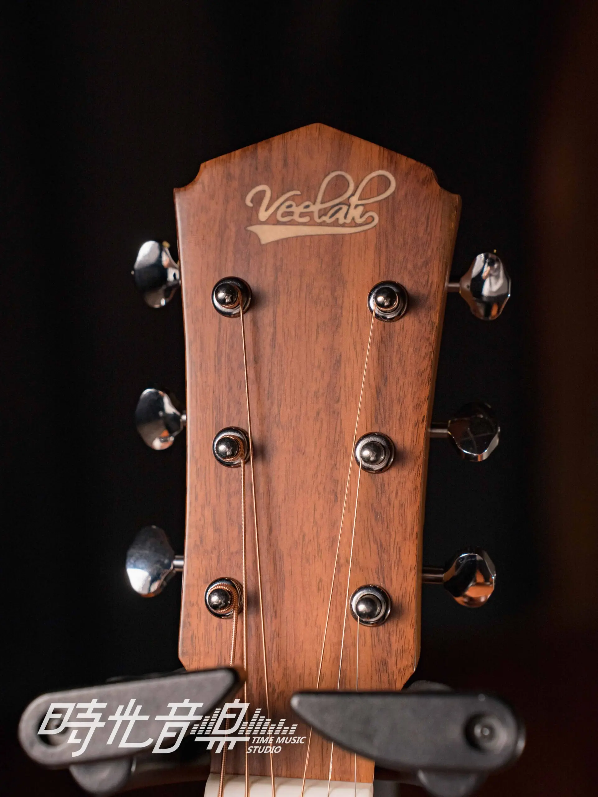 00000022 Veelah V1 Om Chapter2 附袋 第二樂章 Scaled 1